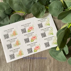 Könnte beinhalten: Ein Bogen Aufkleber mit floralem Design und dem Text "Enjoy Life Forever" und "Interactive Bible Study Course". Jeder Aufkleber enthält einen einzigartigen QR-Code.