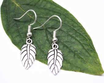 Leaf earrings, silver drop earrings, dangle earrings, charm earrings, gifts for gardener, gardening gift, gifts for her