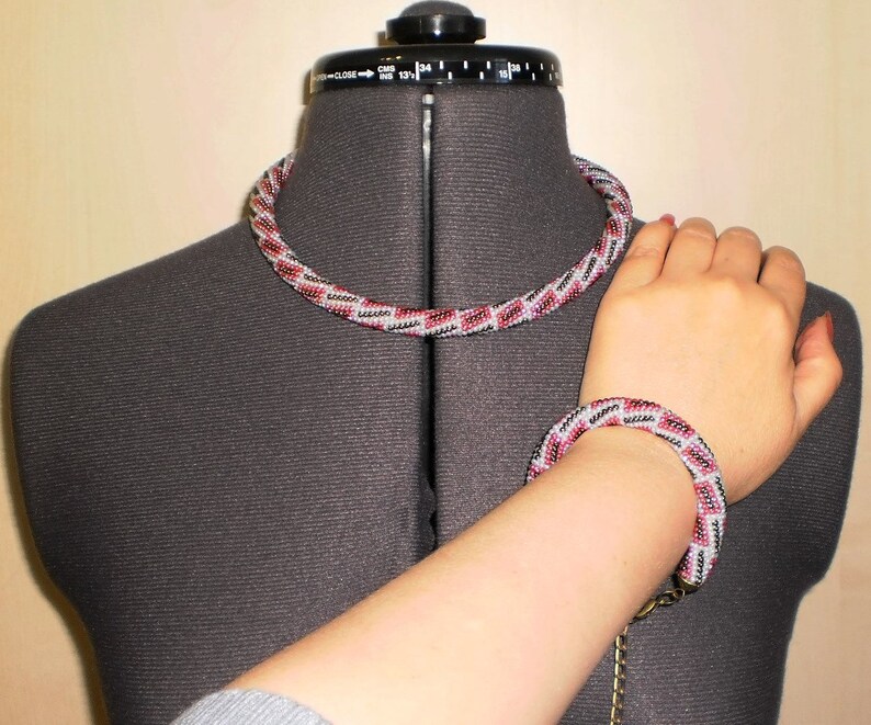 Jewelery Set Beaded Rope Necklace and Bracelet, Geometric Pattern