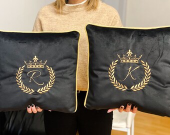 Black Velvet Pillowcase: Embroidered Monogram Pillow (40x40cm)