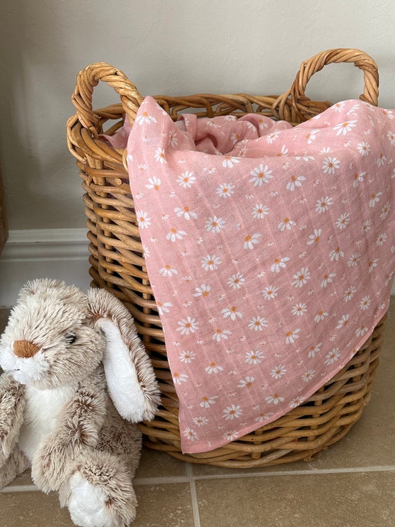 Pink blanket outlet basket