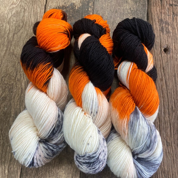 Hand dyed wool, sock wool 100g skein Tiger on Safari