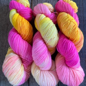 Hand-dyed wool, sock wool 100g skein soft