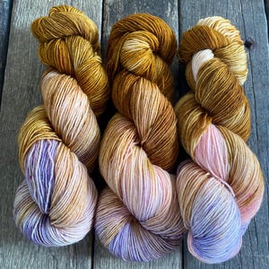 Hand-dyed wool, sock wool 100g skein soft
