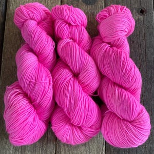Hand-dyed wool, sock wool 100g skein soft