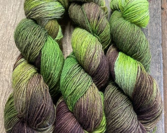 Hand-dyed wool, sock yarn 100g strand gray mottled