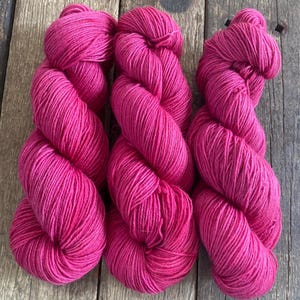 Hand-dyed wool, sock wool 100g skein soft