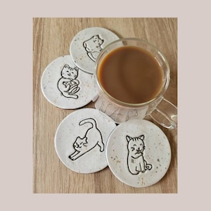 Posavasos de arcilla con diseño de gato: Negro metálico y dorado, juego de 4