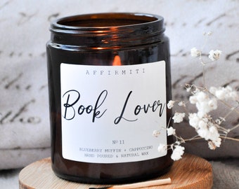 Book Lover Candle / Scented Candle / Wood Wick Candle / Hand Poured Candle / Home Decor Candle / Gift For Her