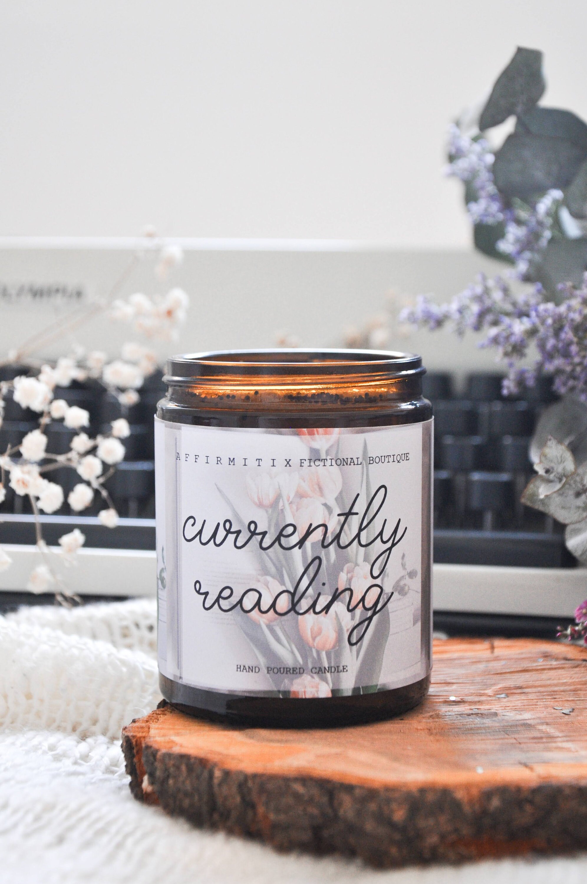 Currently Reading Candle / Scented Candle / Bookish Candle / Etsy UK