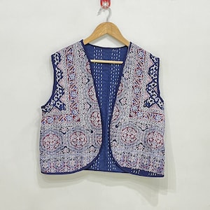 Débardeur en coton kantha imprimé Ajrakh pour femme, veste manteau en kantha à la taille pour femme, veste d&#39;été sans manches, veste de fête confortable, gilet en coton