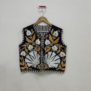 Embroidery Suzani Jacket, Sleeveless Suzani Vest, Lightweight Cotton Vest Jacket, Indian Suzani Short Jacket, Handmade Cotton Waistcoat