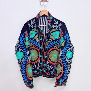 Suzani Coat
Bohemian Jacket
Hippie Jacket
Short Jacket
Floral Jaket
Embroidered Jacket
Festival Outfit
Gift For Her
Suzani Jacket
Embroidery Jacket
Velvet Jacket
Cotton Jacket
Winter Jacket