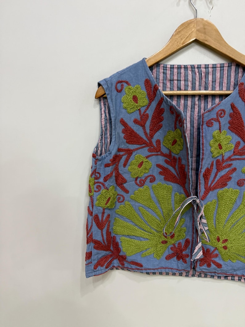 Hippie Jacket
Suzani Jacket
Embroidery Jacket
Cotton Jacket
Floral Jacket
Sleeveless Jacket
Handmade Jacket
Suzani Waistcoat
Embroidered Vest
Jacket For Women
Festival Jacket
Gift For Her
Winter Jacket