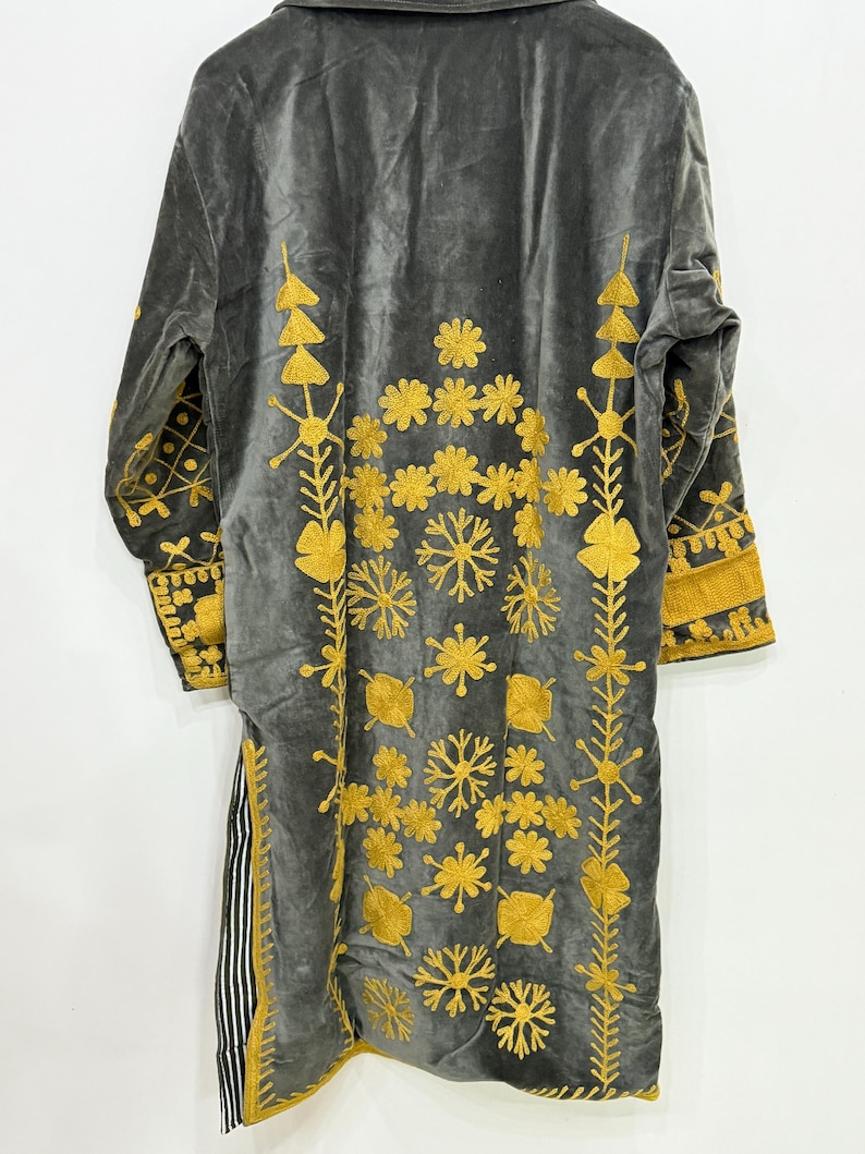 Velvet Suzani Jacket
Winter Jacket
Handmade Jacket
Embroidered Jacket
Suzani Jacket
Long Jacket
Jacket Coat
Jacket For Women
Kimono Jacket
Boho Jacket
Bohemian Jacket
Indian Jacket
Velvet Jacket