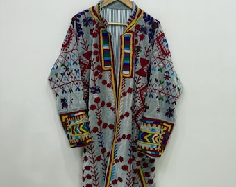 Veste Suzani faite main pour femme, manteau bohème brodé, veste de festival, veste longue bohème, veste en velours coloré