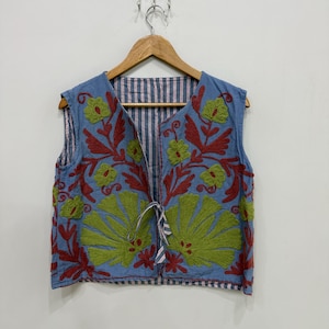 Hippie Jacket
Suzani Jacket
Embroidery Jacket
Cotton Jacket
Floral Jacket
Sleeveless Jacket
Handmade Jacket
Suzani Waistcoat
Embroidered Vest
Jacket For Women
Festival Jacket
Gift For Her
Winter Jacket