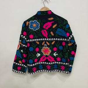 Cotton Suzani Coat
Suzani Short Jacket
Suzani Jacket
Warm Jacket
Jacket For Women
Embroidered Jacket
Handmade Jacket
Bohemian Jacket
Women Coat
Indian Jacket
Suzani Jacket Coat
Gift For Her
Winter Wear Jacket