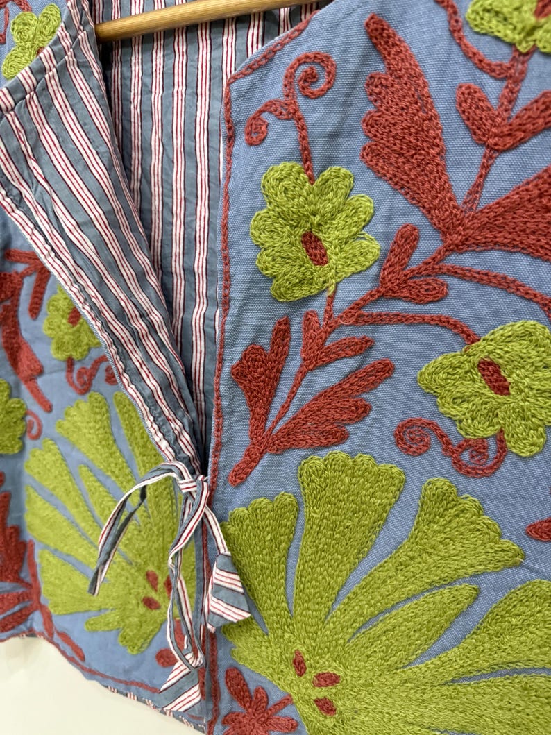 Hippie Jacket
Suzani Jacket
Embroidery Jacket
Cotton Jacket
Floral Jacket
Sleeveless Jacket
Handmade Jacket
Suzani Waistcoat
Embroidered Vest
Jacket For Women
Festival Jacket
Gift For Her
Winter Jacket
