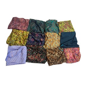 Wholesale Lot Of Indian Handmade Sari Silk Harem Pant, Boho Hippie Yoga Pant, Summer Beach Wear Silk Trouser, Unisex Comfy Harem Pant image 2