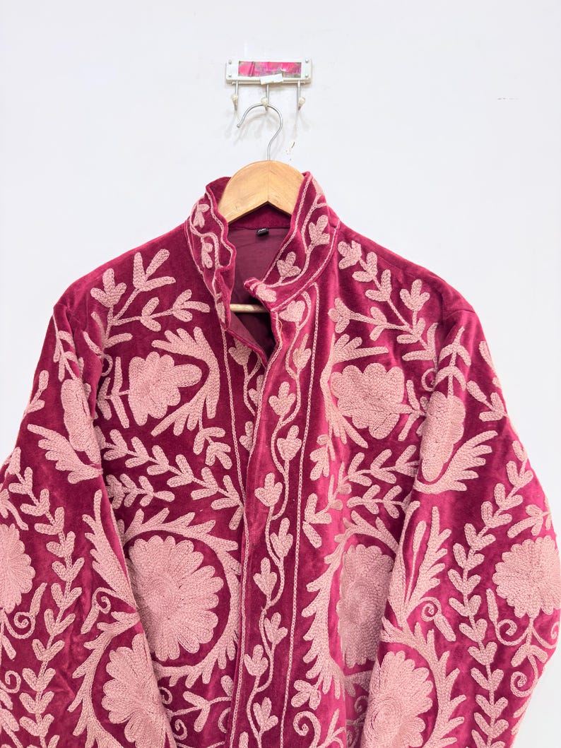 Suzani Jacket
Jacket For Women
Velvet Jacket
Short Jacket
Handmade Jacket
Embroidered Jacket
Winter Jacket
Coat Jacket
Hippie Jacket
Gift For Her
Cotton Jacket
Suzani Coat
Bohemain Jacket
