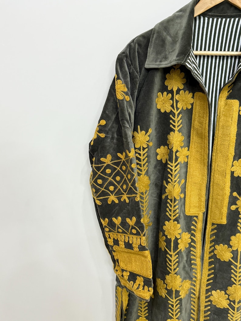 Velvet Suzani Jacket
Winter Jacket
Handmade Jacket
Embroidered Jacket
Suzani Jacket
Long Jacket
Jacket Coat
Jacket For Women
Kimono Jacket
Boho Jacket
Bohemian Jacket
Indian Jacket
Velvet Jacket