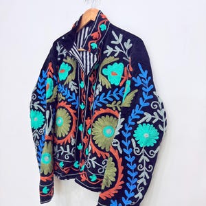 Suzani Coat
Bohemian Jacket
Hippie Jacket
Short Jacket
Floral Jaket
Embroidered Jacket
Festival Outfit
Gift For Her
Suzani Jacket
Embroidery Jacket
Velvet Jacket
Cotton Jacket
Winter Jacket