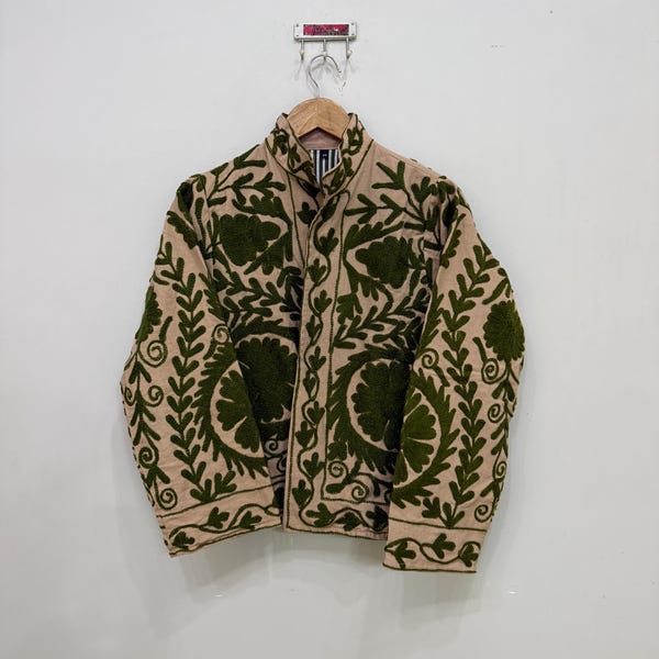 Veste brodée Suzani, Veste en coton faite main, Veste d'hiver manteau, Veste courte indienne Suzani, Veste hippie brodée Suzani
