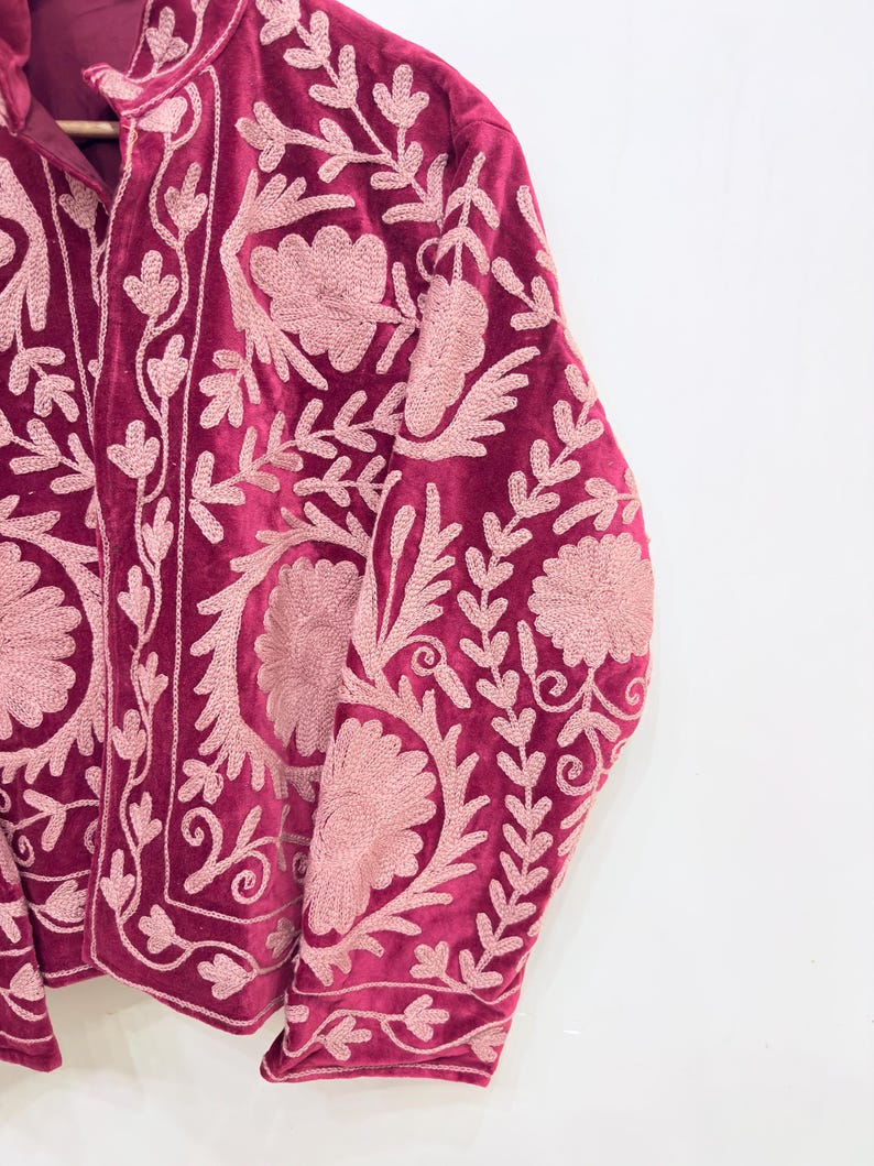 Suzani Jacket
Jacket For Women
Velvet Jacket
Short Jacket
Handmade Jacket
Embroidered Jacket
Winter Jacket
Coat Jacket
Hippie Jacket
Gift For Her
Cotton Jacket
Suzani Coat
Bohemain Jacket