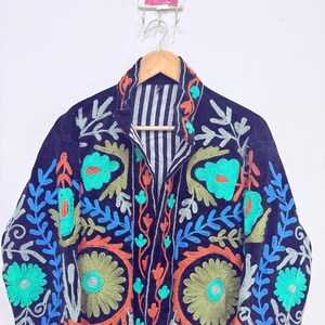 Suzani Coat
Bohemian Jacket
Hippie Jacket
Short Jacket
Floral Jaket
Embroidered Jacket
Festival Outfit
Gift For Her
Suzani Jacket
Embroidery Jacket
Velvet Jacket
Cotton Jacket
Winter Jacket
