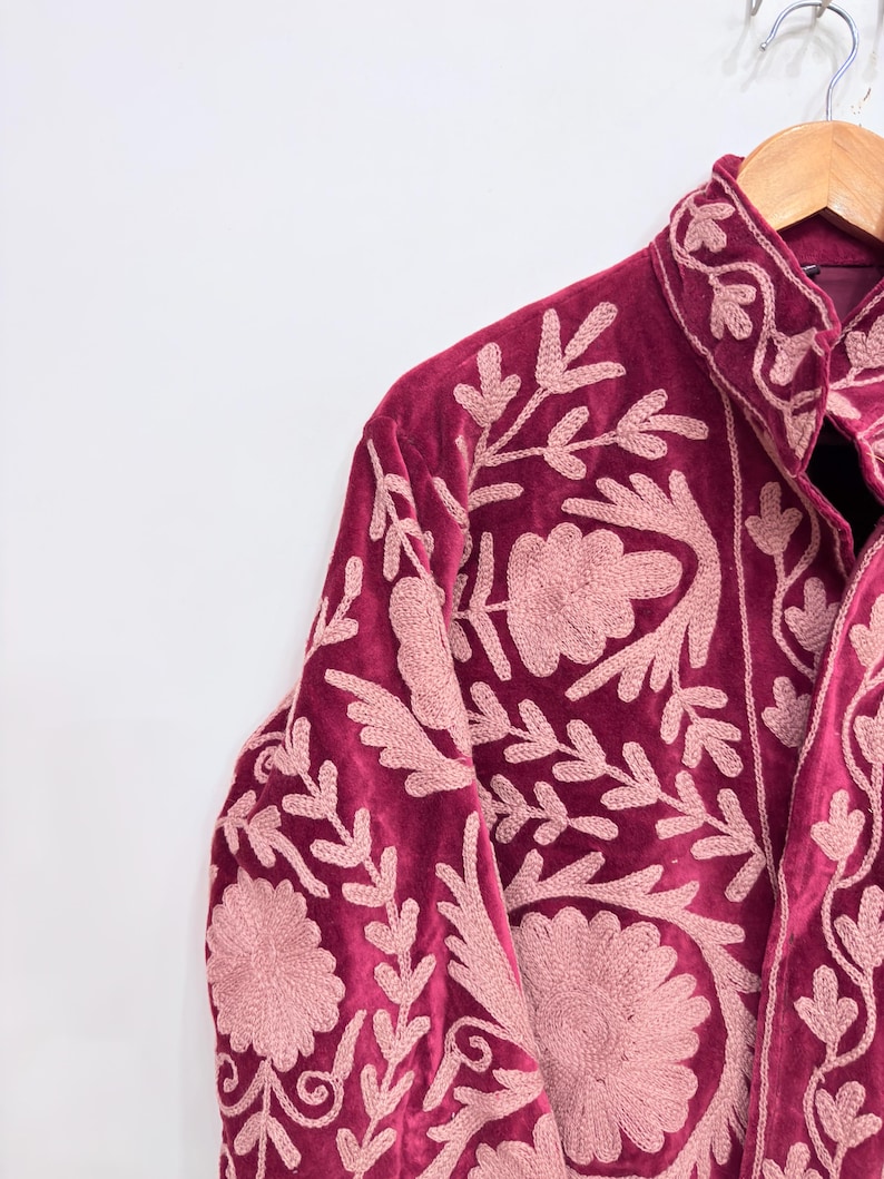 Suzani Jacket
Jacket For Women
Velvet Jacket
Short Jacket
Handmade Jacket
Embroidered Jacket
Winter Jacket
Coat Jacket
Hippie Jacket
Gift For Her
Cotton Jacket
Suzani Coat
Bohemain Jacket