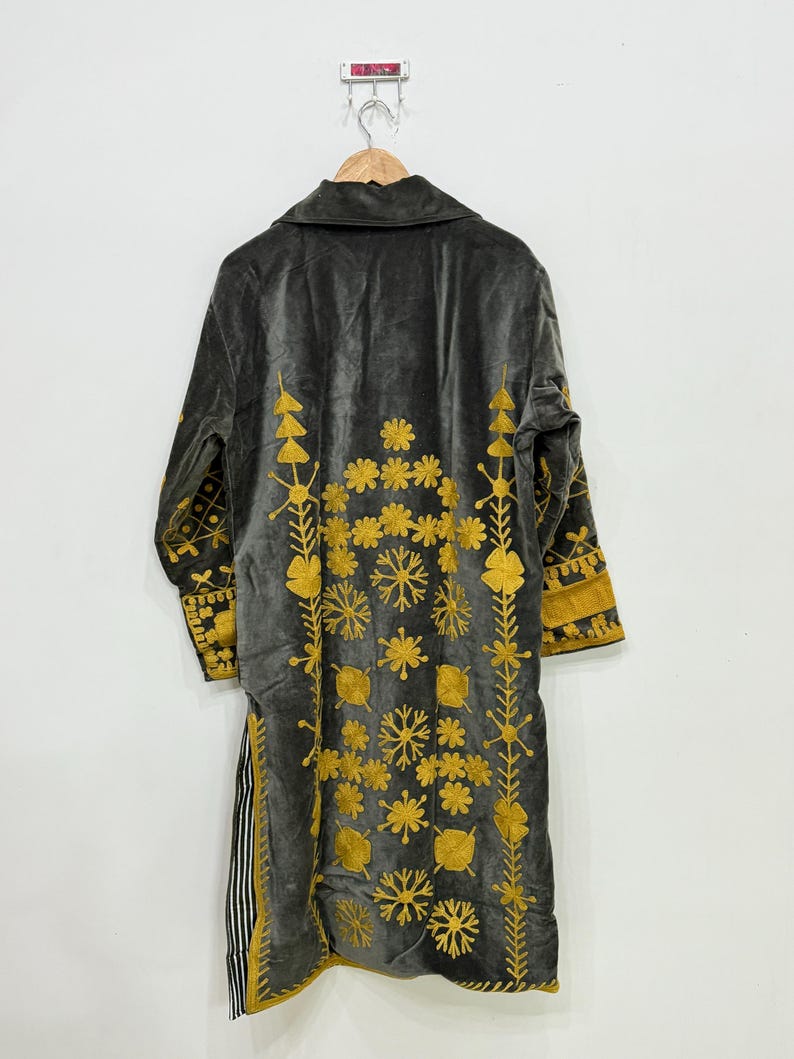 Velvet Suzani Jacket
Winter Jacket
Handmade Jacket
Embroidered Jacket
Suzani Jacket
Long Jacket
Jacket Coat
Jacket For Women
Kimono Jacket
Boho Jacket
Bohemian Jacket
Indian Jacket
Velvet Jacket