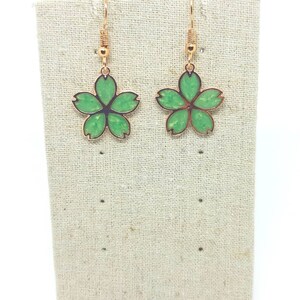 Boucles d'oreilles pendantes fleurs