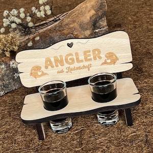 Spruchreif | Schnapsbank mit Gravur &quot;Angler aus Leidenschaft&quot; | Schnapsbank für Angler | Schnaps Geschenke | Anglergeschenke | Angler
