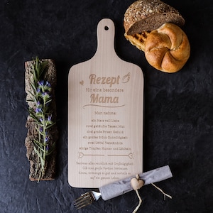 Planche à découper XL avec poignée et œillet · Planche de cuisine en bois avec gravure · Recette pour maman · Cadeau pour maman · Recette pour une maman spéciale