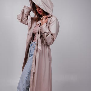 Women&#39;s Beige Trench Raincoat