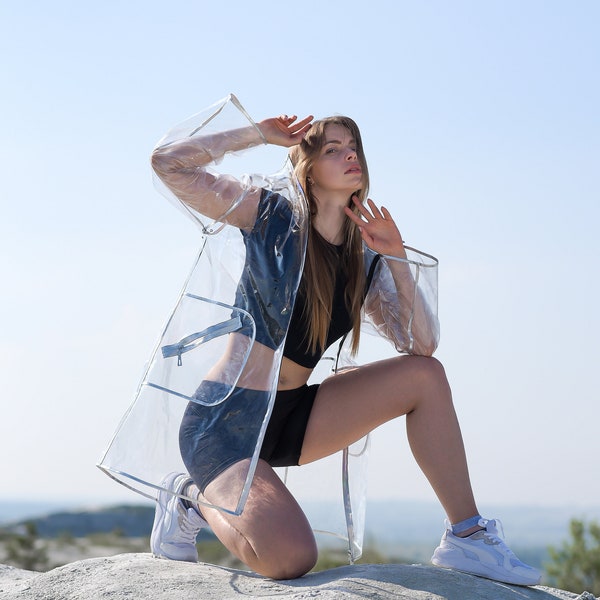 Un imperméable de festival transparent, une veste imperméable en vinyle pour femme, un coupe-vent transparent en PVC pour femme, une mode, un cadeau pour elle ! la mode écologique !