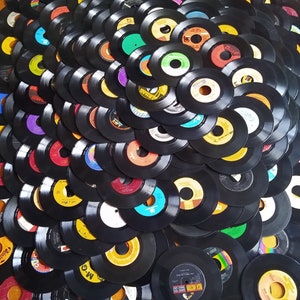 LOT OF 1, 5, 10, 15, 20, 25, 30, 50, 100, records (7" 45 RPM records).