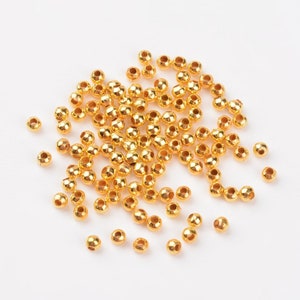 500pcs gold 3mm iron spacer beads, 1.2mm hole -  Beautiful bright beads perfect for beading, crafts & jewellery making.