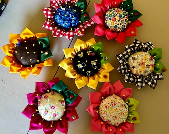 Flower pin cushion with quilting pins