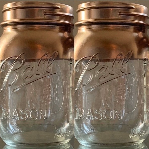 painted gold mason jars - mason jar decor - wedding vases - mason jar wedding table centerpieces - mason jar centerpiece - event décor