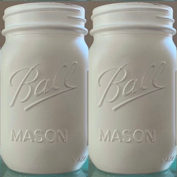 painted white mason jars - mason jar decor - wedding vases - mason jar wedding table centerpieces - mason jar centerpiece - event décor