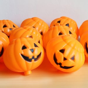 Set of 10 Blow Mold Pumpkin Plastic String Light Covers - Vintage Halloween Decor