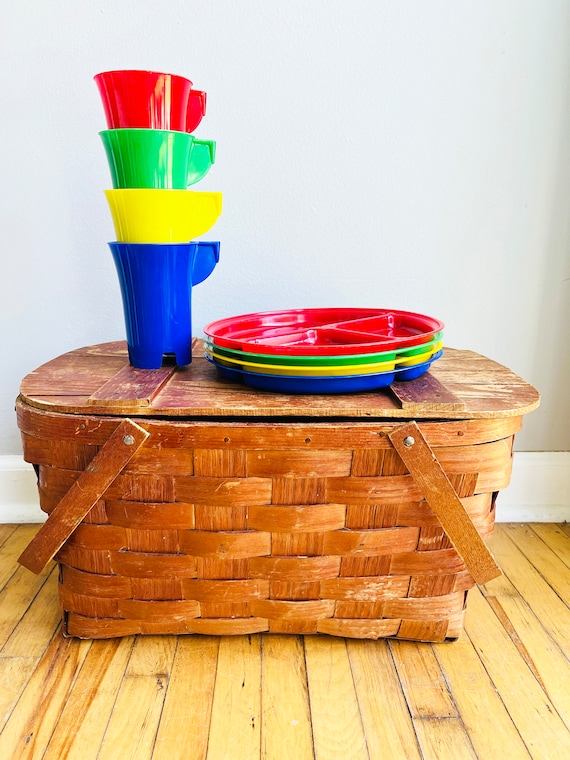 Vintage Rustic Wov-n-Wood by Jerywil Picnic Basket