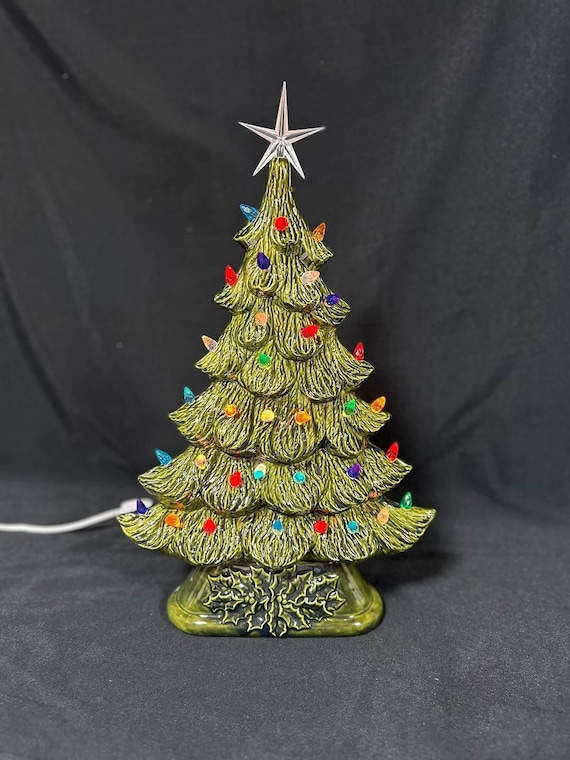 Nowell's Ceramic Christmas Mantle/window Tree 18