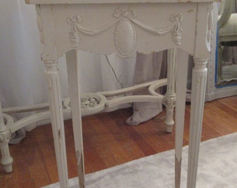 サイドテーブル・ナイトテーブル・ローテーブル Rachel Ashwell Loretta Coffee Table Buy Shabby Chic by Rachel Ashwell® White Loretta Side Table