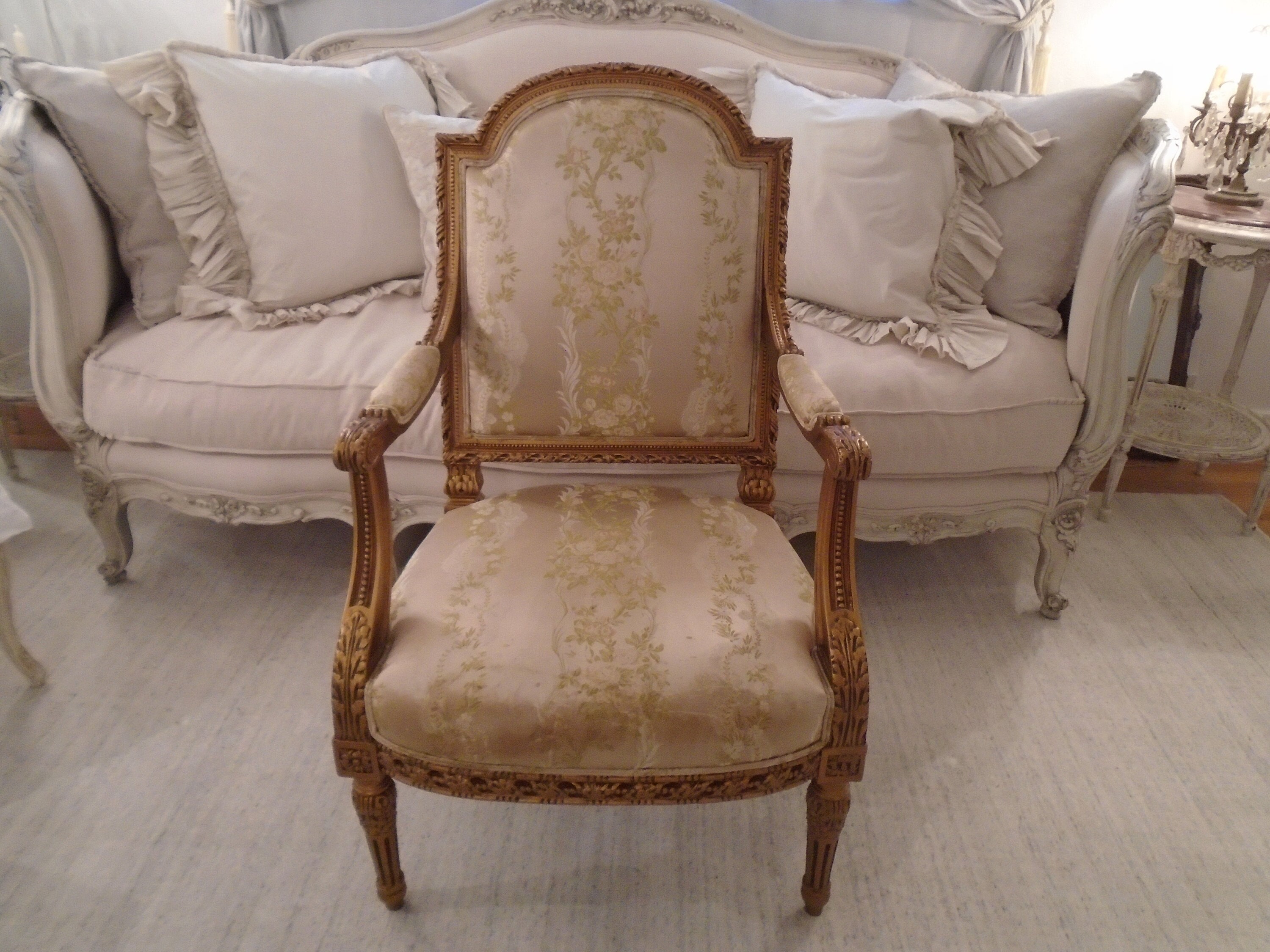 19th Century French Rococo Louis XV style handcrafted and foil gilded  Elegant Loveseat Settee