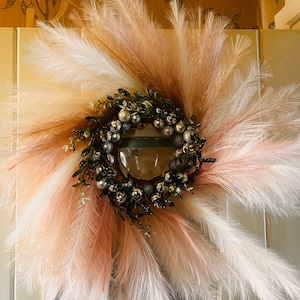 Christmas feather wreath,faux feathers creation,mistletoe and bauble wreath,boho Christmas decor