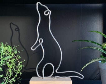 Ferret wire figurine #3 Made of aluminum wire on a wooden base