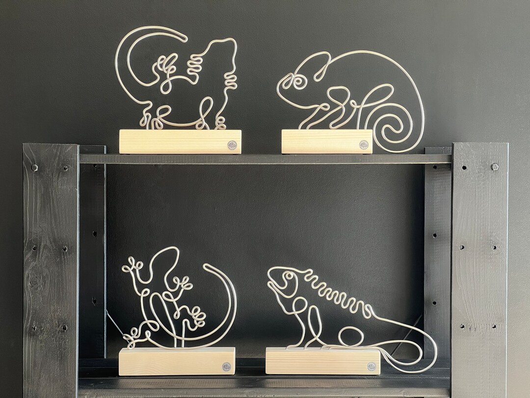 Wire Reptile Figurines Set: Handmade Lizard Sculpture on Wood Base - Etsy